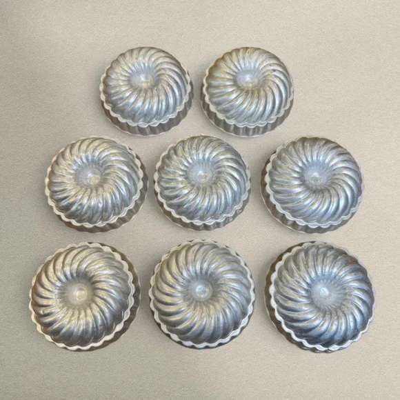 Vintage Aluminum Swirl Gelatin Molds – Set of 8 | Mid Century Kitchenware - Picture 3 of 6